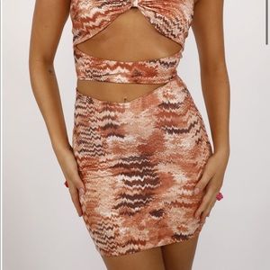 NWT Tiger Mist CANCUN Mini SKIRT Tab Abstract size XSmall Multicolor